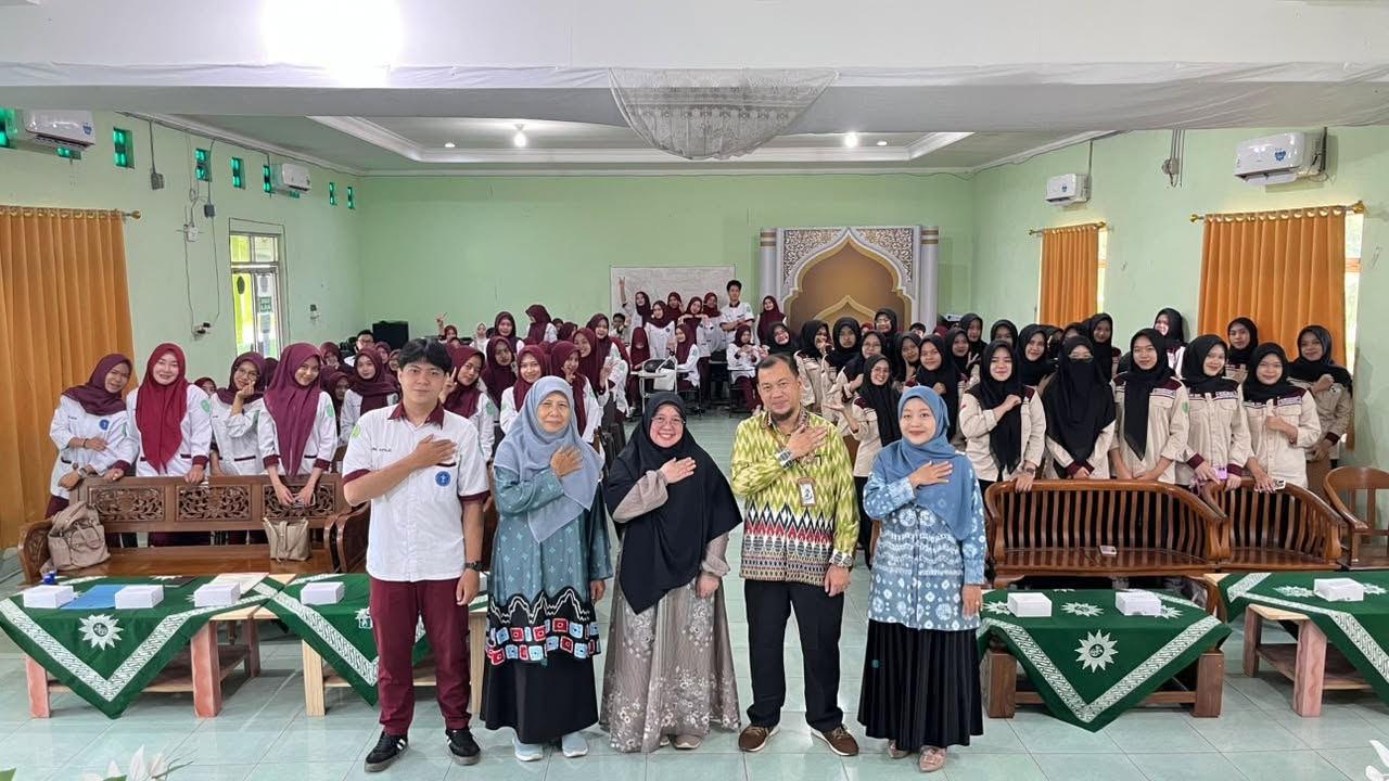 Program Studi S1 Farmasi Hadirkan Kuliah Pakar: Mengupas Dampak Mie Instan, Begadang, dan Vape terhadap Risiko Penyakit Jantung Koroner pada Remaja